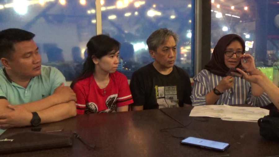 Dari kiri ke kanan, Sindroigolo Wau SH, MH, Sherly, Erwin Henderson dan Khilda Handayani SH MH saat temu pers, Senin (29/04/2024).