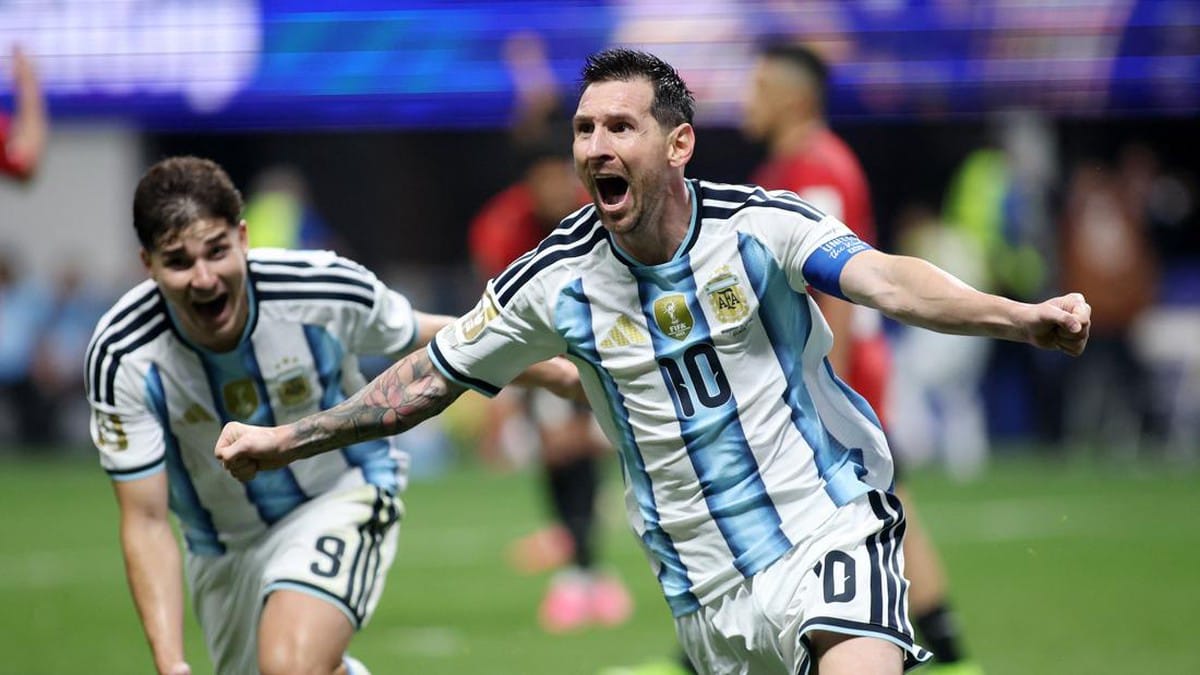 IMG-20260708-WA0000 Messi selebrasi gol ke gawang Mesir. Tango sempat tertinggal 2-0 namun bangkit jadi 3-2. (Foto : Google)