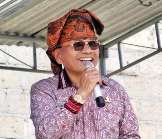 Bupati Simalungun Anton Achmad Saragih Bupati Simalungun Anton Achmad Saragih