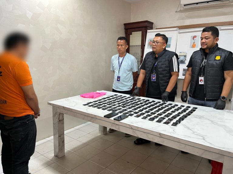 polisi-bongkar-jaringan-vape-narkoba-seorang-kurir-ditangkap-di-hotel_klpWsVvLME-768x576